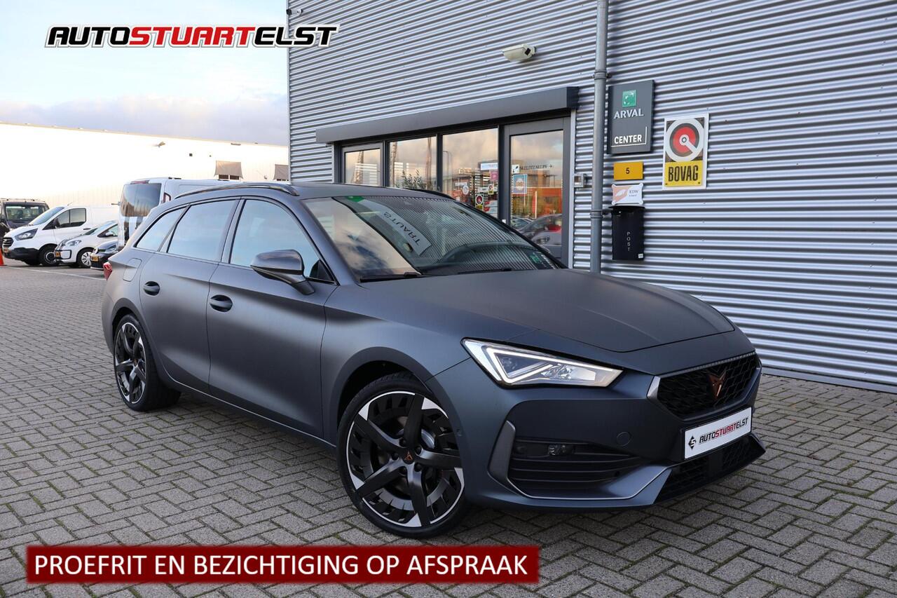 Cupra Leon Sportstourer 1.4 e-Hybrid VZ Copper Edition 1e Eigenaar | Dealer Onderh | BTW | Pano | WinterPack | Cupra Knop | Camera | Elek Stoel/Klep | Memory | Carplay | Climate | Ad Cruise | Navi | PDC | Full Led