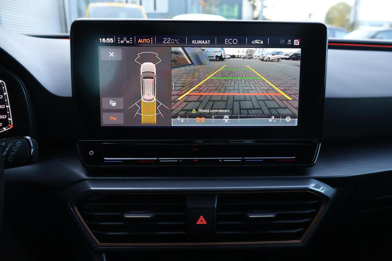 Cupra Leon Sportstourer 1.4 e-Hybrid VZ Copper Edition 1e Eigenaar | Dealer Onderh | BTW | Pano | WinterPack | Cupra Knop | Camera | Elek Stoel/Klep | Memory | Carplay | Climate | Ad Cruise | Navi | PDC | Full Led