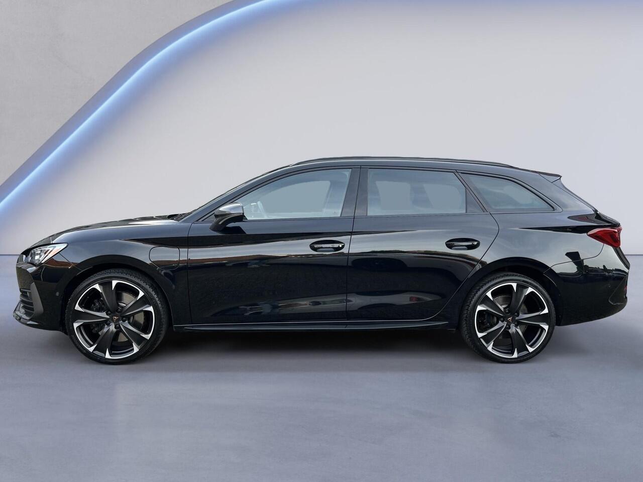 Cupra Leon Sportstourer 1.4 e-Hybrid VZ 245PK /Apple Carplay/Stoel- en stuurverwarming/Park.Sens. rondom+Cam./Adaptive Cruise Contr./Elektr. Klep/Climate Contr./DCC/Isofix/(MET GARANTIE*)