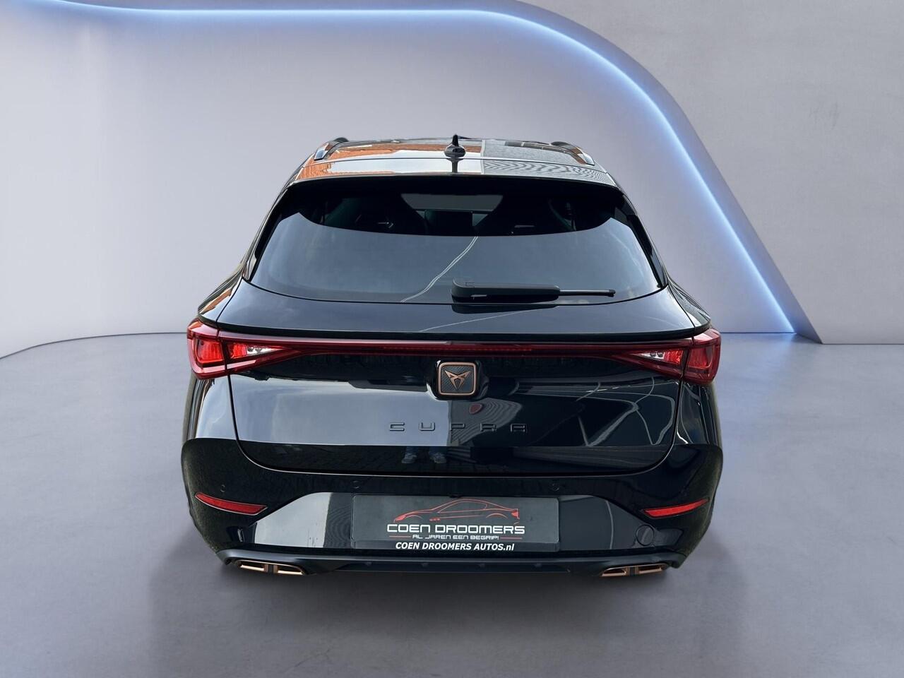 Cupra Leon Sportstourer 1.4 e-Hybrid VZ 245PK /Apple Carplay/Stoel- en stuurverwarming/Park.Sens. rondom+Cam./Adaptive Cruise Contr./Elektr. Klep/Climate Contr./DCC/Isofix/(MET GARANTIE*)