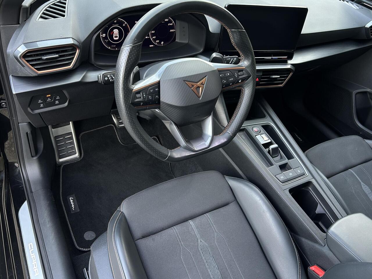 Cupra Leon Sportstourer 1.4 e-Hybrid VZ 245PK /Apple Carplay/Stoel- en stuurverwarming/Park.Sens. rondom+Cam./Adaptive Cruise Contr./Elektr. Klep/Climate Contr./DCC/Isofix/(MET GARANTIE*)