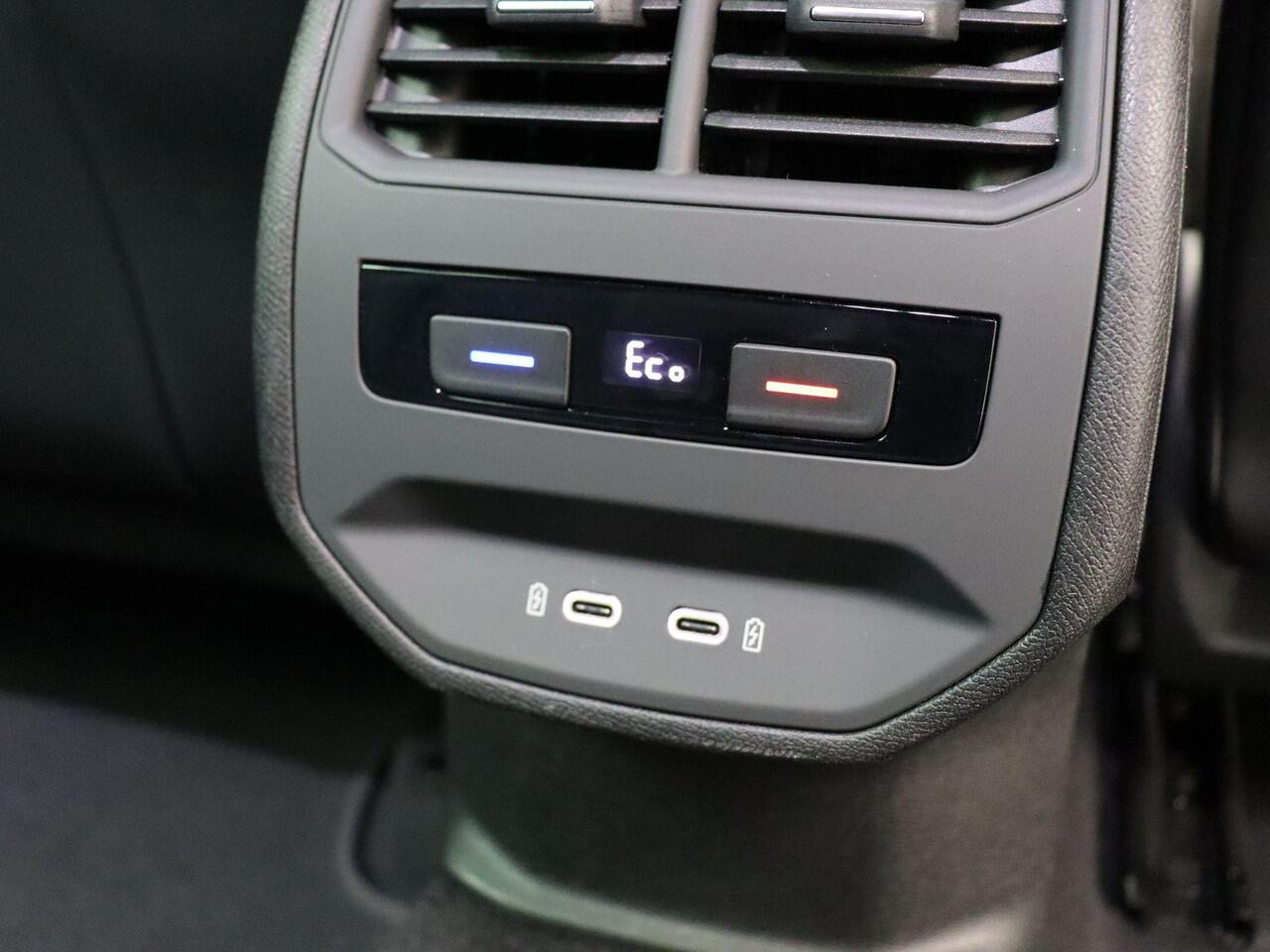 Cupra Leon Sportstourer 1.4 e-Hybrid VZ Business | 1500KG Trekgewicht | Sportstoelen | Android auto & Apple carplay | Automaat | Lederen bekleding.