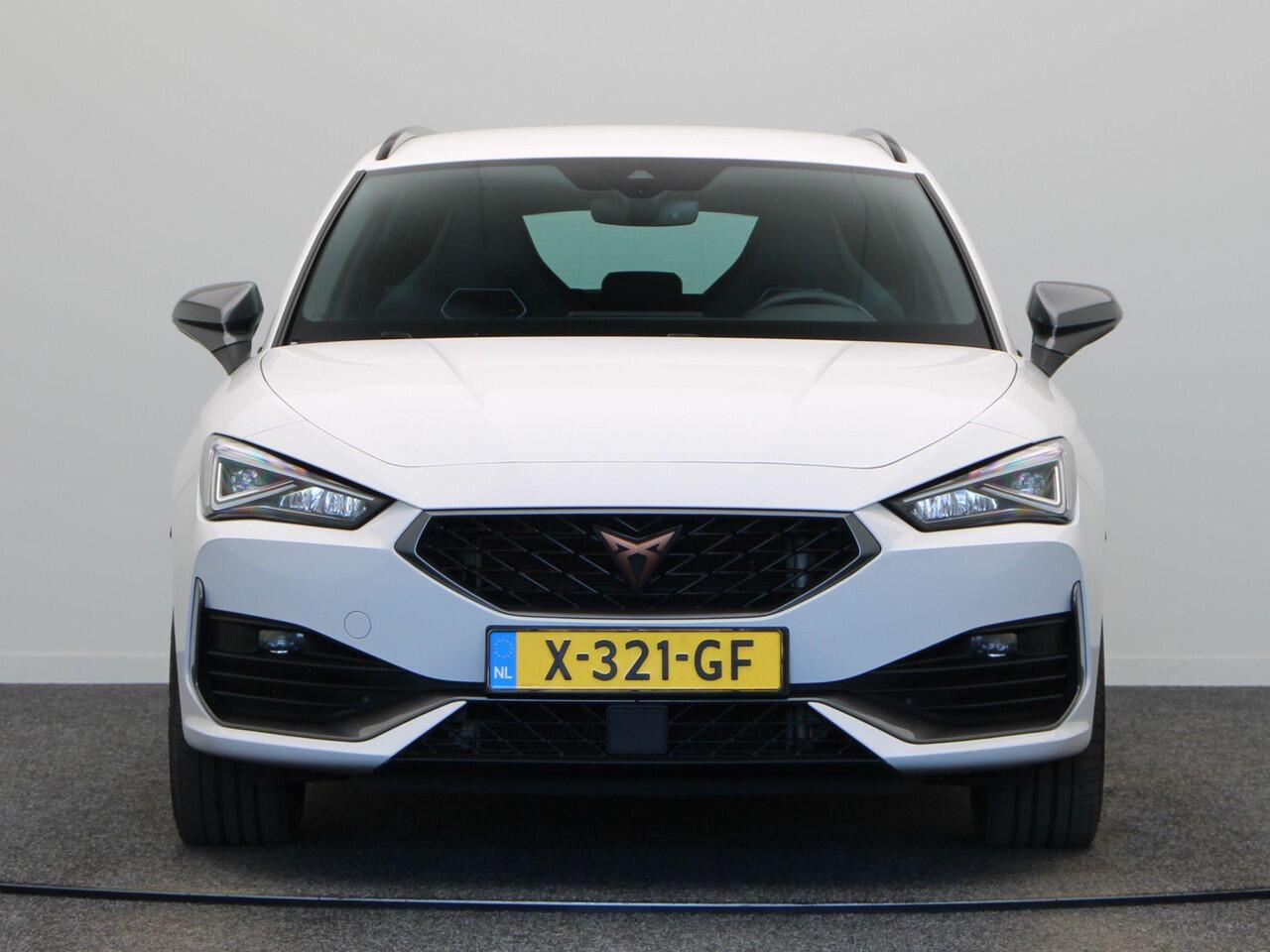 Cupra Leon Sportstourer 1.4 e-Hybrid VZ Business | 1500KG Trekgewicht | Sportstoelen | Android auto & Apple carplay | Automaat | Lederen bekleding.