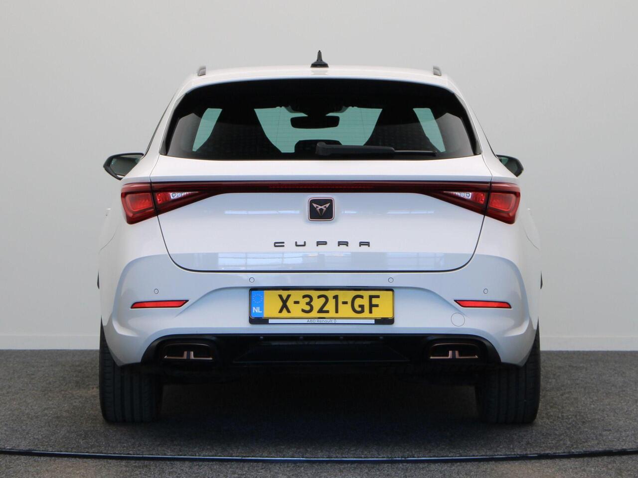 Cupra Leon Sportstourer 1.4 e-Hybrid VZ Business | 1500KG Trekgewicht | Sportstoelen | Android auto & Apple carplay | Automaat | Lederen bekleding.