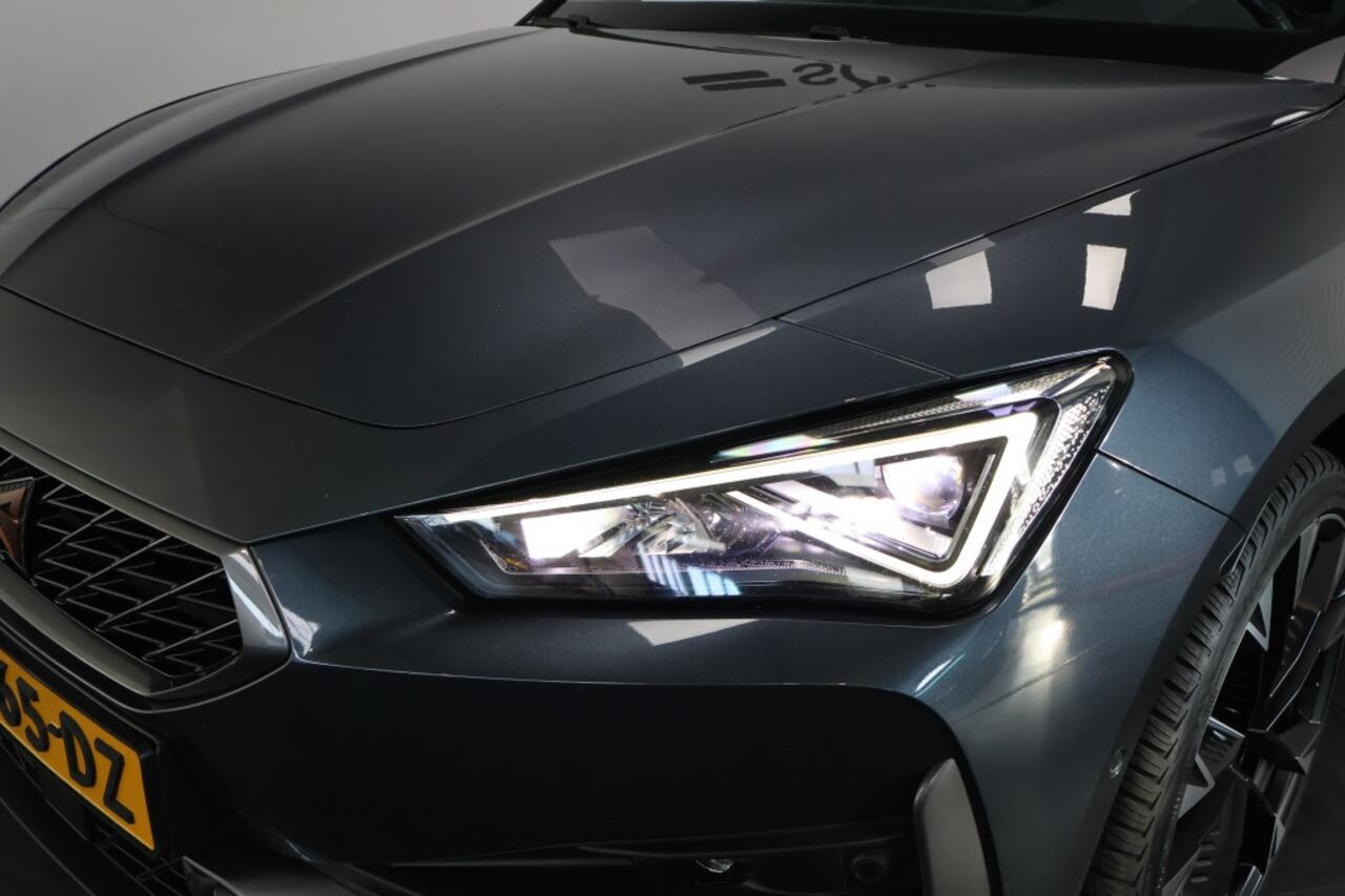 Cupra Leon Sportstourer 1.4 e-Hybrid Business 245pk | LED | ACC | Keyless | Carplay | 19