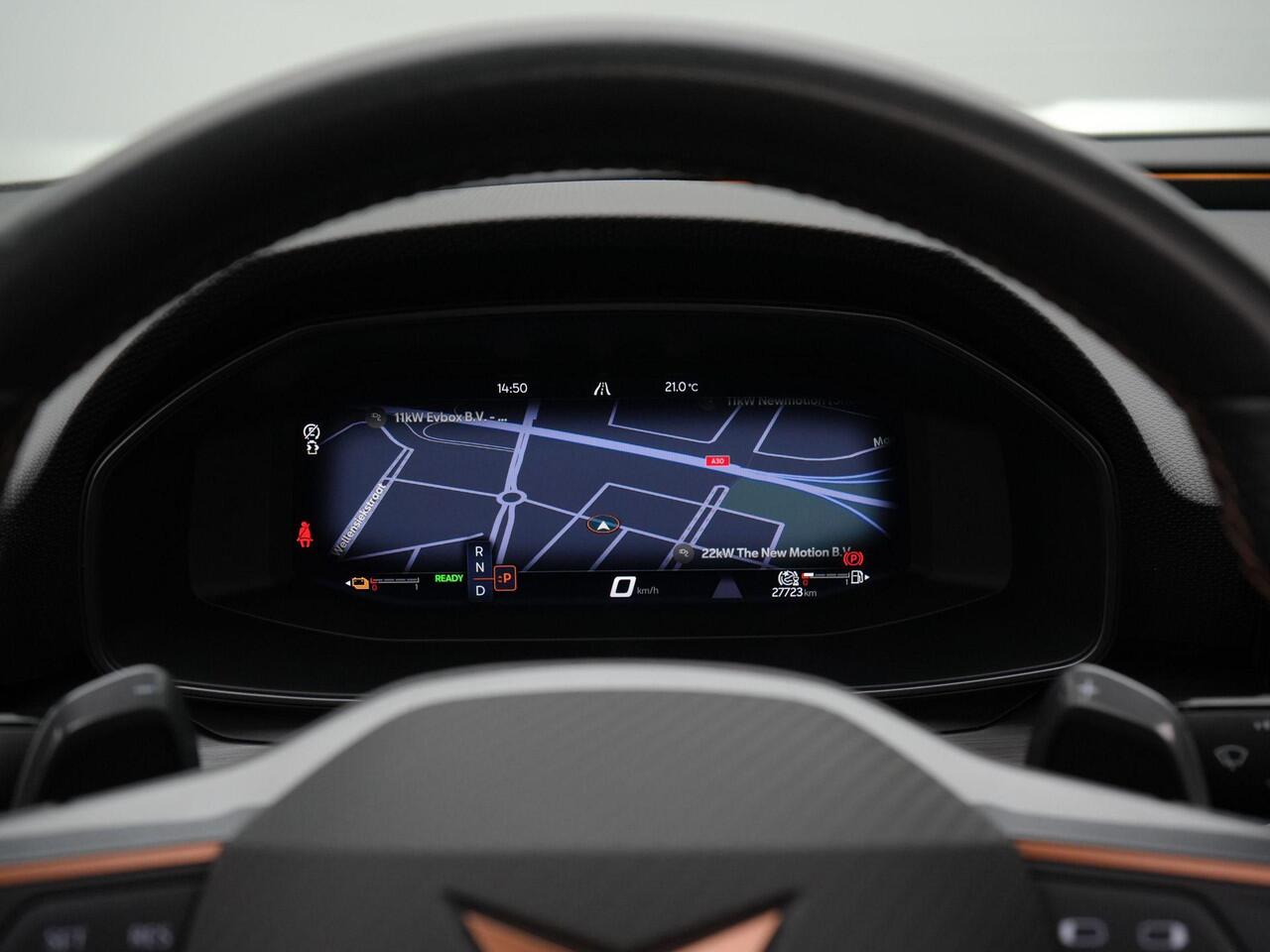 Cupra Leon Sportstourer 1.4 e-Hybrid 245 pk VZ Performance | Panoramadak | Kuipstoelen | LED | Adaptieve onderstelregeling (DCC) | Side assist | 19 inch