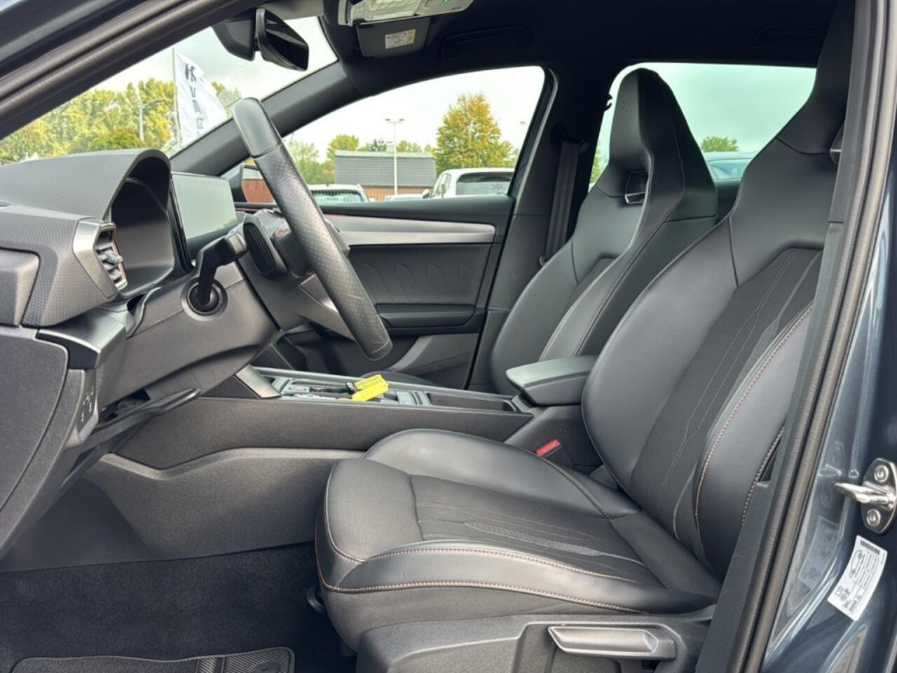 Cupra Leon Sportstourer 1.4 TSI DSG E-HYBRID TREKHAAK/NAVI/CARPLAY/ACC/PDC/STOELVERW