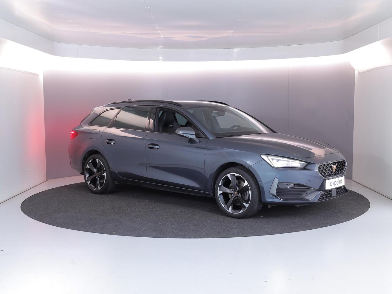 Cupra Leon Sportstourer 1.4 e-Hybrid VZ Adrenaline 204pk | Navigatie | SoH 95%| Verwarmbare voorstoelen | 18 inch Lichtmetalen velgen | Adaptieve cruise controle
