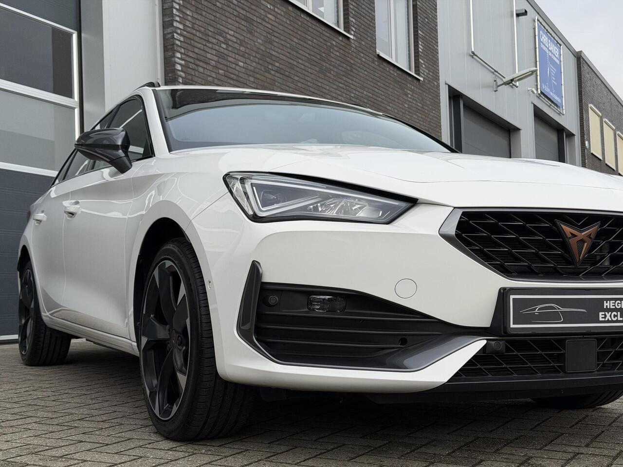 Cupra Leon Sportstourer 1.4 e-Hybrid VZ Adrenaline | Keyless | Sfeer | Camera | Navi | Stuur- stoelverwarming | DCC | ACC