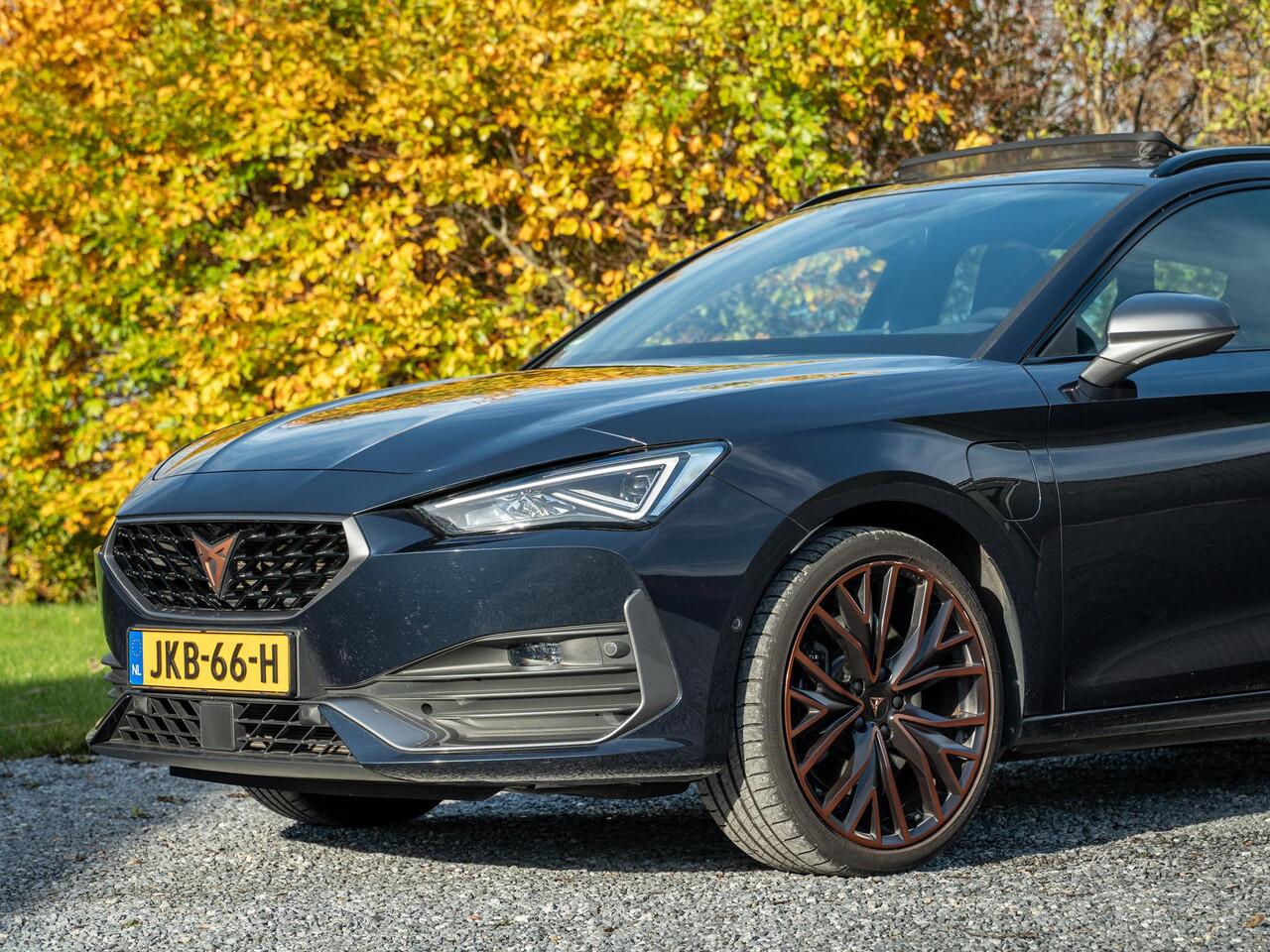 Cupra Leon Sportstourer 1.4 e-Hybrid VZ Copper Edition // panoramadak