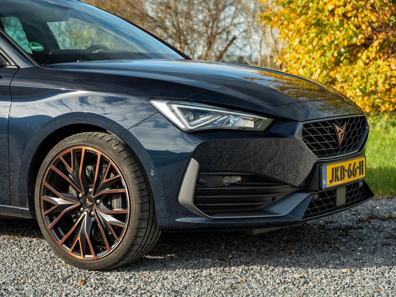 Cupra Leon Sportstourer 1.4 e-Hybrid VZ Copper Edition // panoramadak