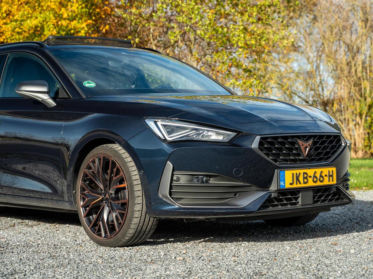 Cupra Leon Sportstourer 1.4 e-Hybrid VZ Copper Edition // panoramadak