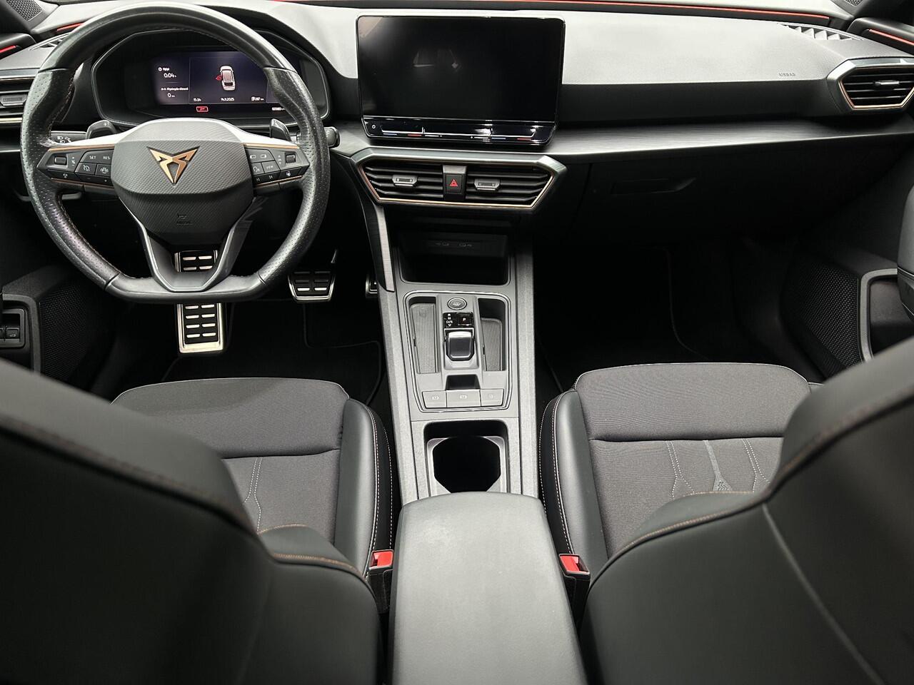 Cupra Leon Sportstourer 1.4 e-Hybrid /Apple & Android Carplay/BTW/Sportstoelen verwarmd/Park. Sens./Keyless/Sfeerverlichting/18'' LMV/ Navi/(MET GARANTIE*)