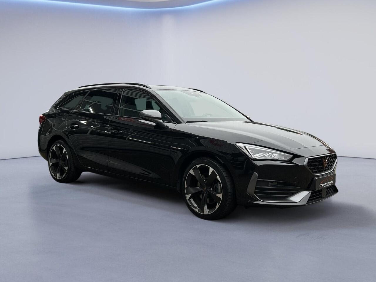 Cupra Leon Sportstourer 1.4 e-Hybrid /Apple & Android Carplay/BTW/Sportstoelen verwarmd/Park. Sens./Keyless/Sfeerverlichting/18'' LMV/ Navi/(MET GARANTIE*)