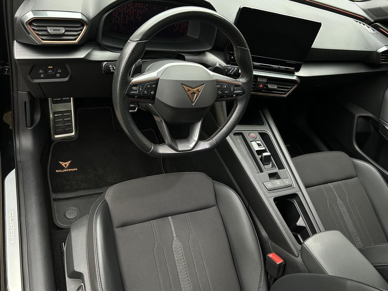 Cupra Leon Sportstourer 1.4 e-Hybrid /Apple & Android Carplay/BTW/Sportstoelen verwarmd/Park. Sens./Keyless/Sfeerverlichting/18'' LMV/ Navi/(MET GARANTIE*)