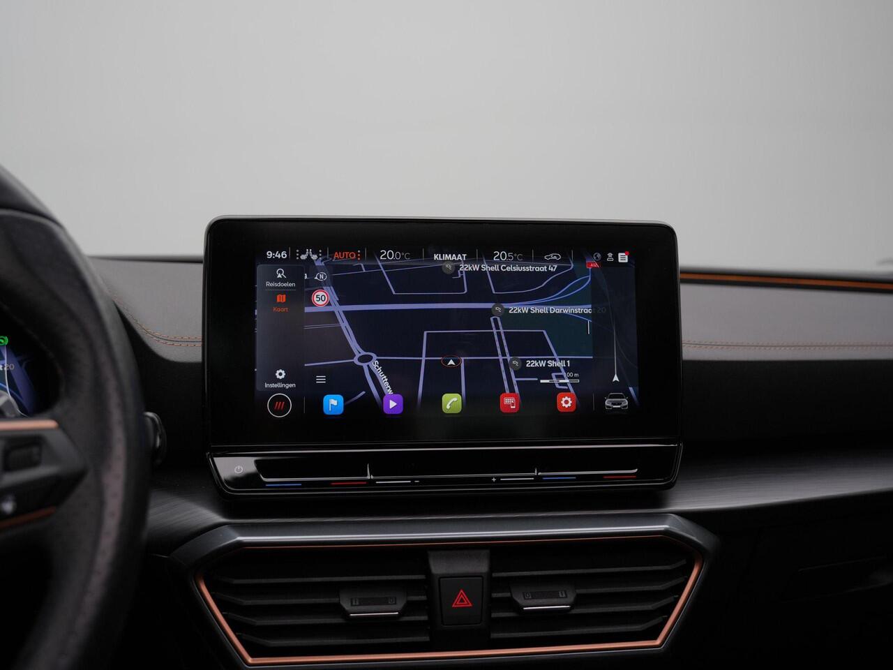 Cupra Leon Sportstourer 1.4 e-Hybrid 245 pk DSG VZ Performance | Panoramadak | Leder | Geheugenstoel | Adaptief sportonderstel | Stuur-/stoelverwarming