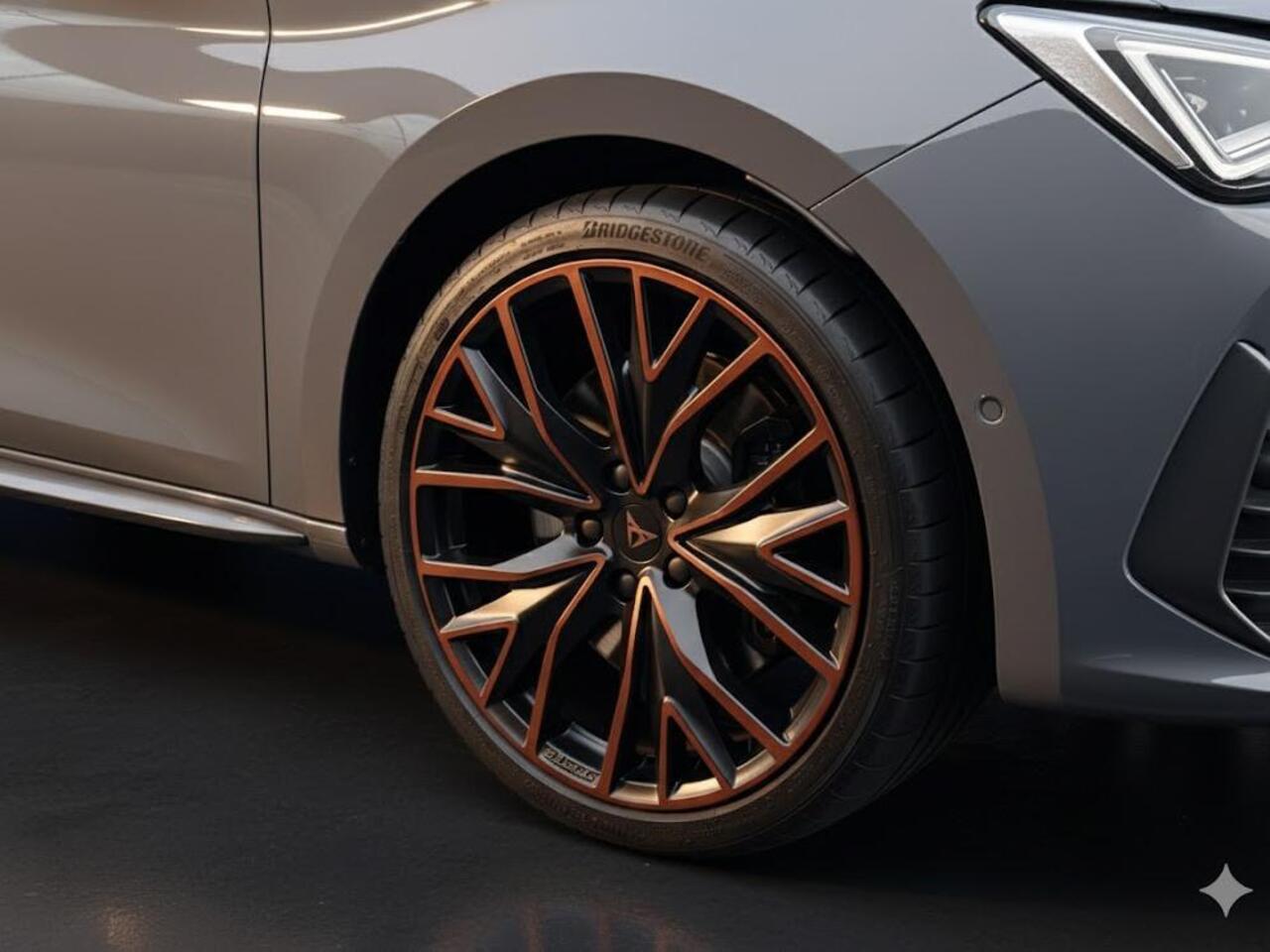 Cupra Leon Sportstourer 1.4 e-Hybrid VZ Performance 245PK | SOH 95%| Panorama dak | Kuipstoelen | Memory | Apple carplay |