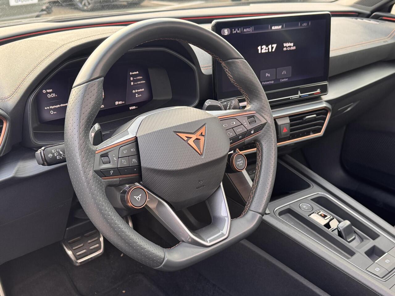 Cupra Leon Sportstourer 1.4 e-Hybrid VZ Performance 245PK | SOH 95%| Panorama dak | Kuipstoelen | Memory | Apple carplay |