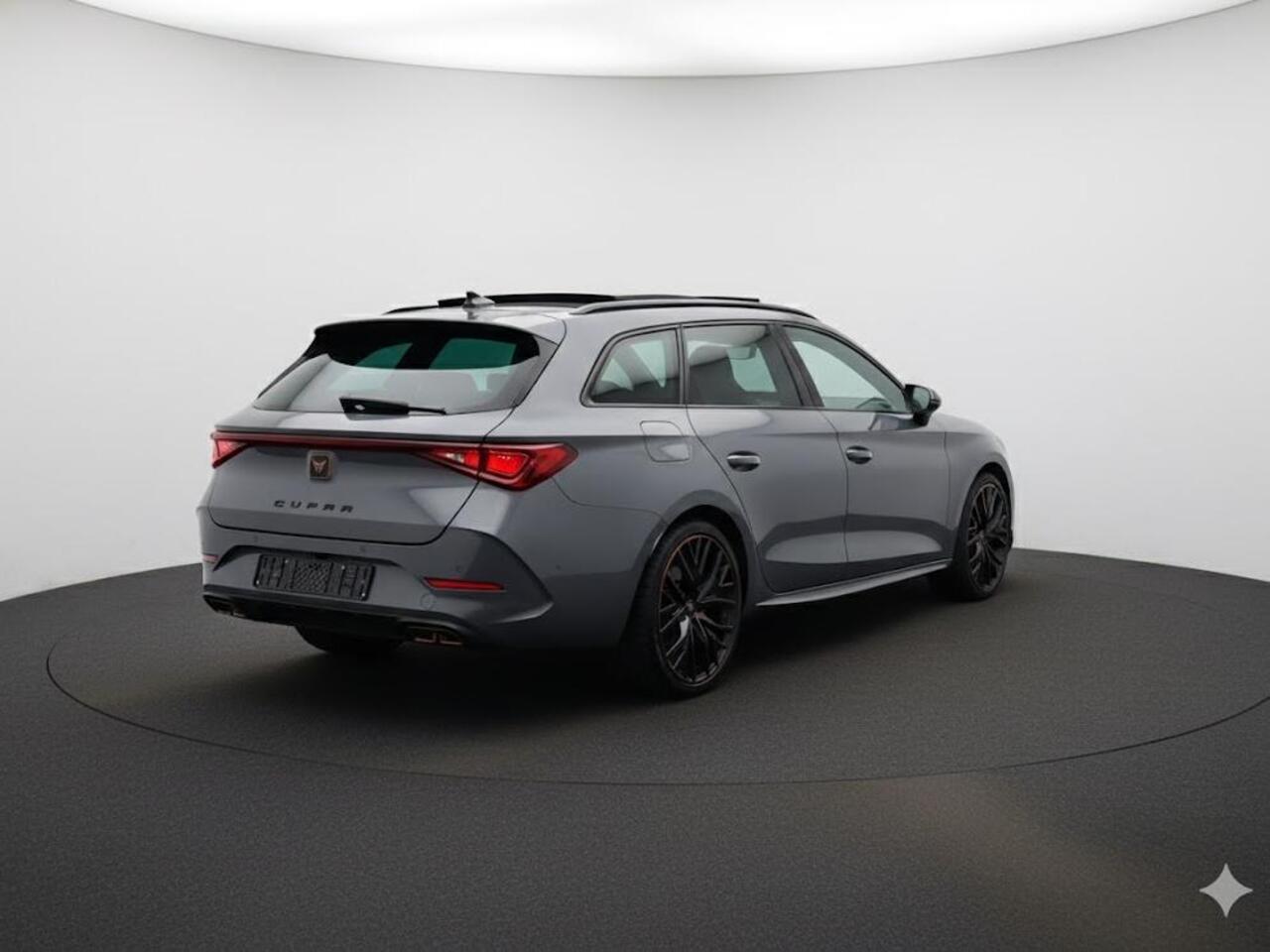 Cupra Leon Sportstourer 1.4 e-Hybrid VZ Performance 245PK | SOH 95%| Panorama dak | Kuipstoelen | Memory | Apple carplay |
