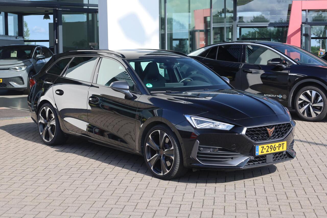 Cupra Leon Sportstourer 1.4 e-Hybrid VZ Business PL ¤629 p/m* 245PK / 180kW, 19" LMV, achteruitrijcamera, park assist, klasse III alarm, draadloos laden, keyless advanced entry en go, 12 volt stekker kofferbak LED verlichting, vision plus driving profile Cupra virtual cockpit na