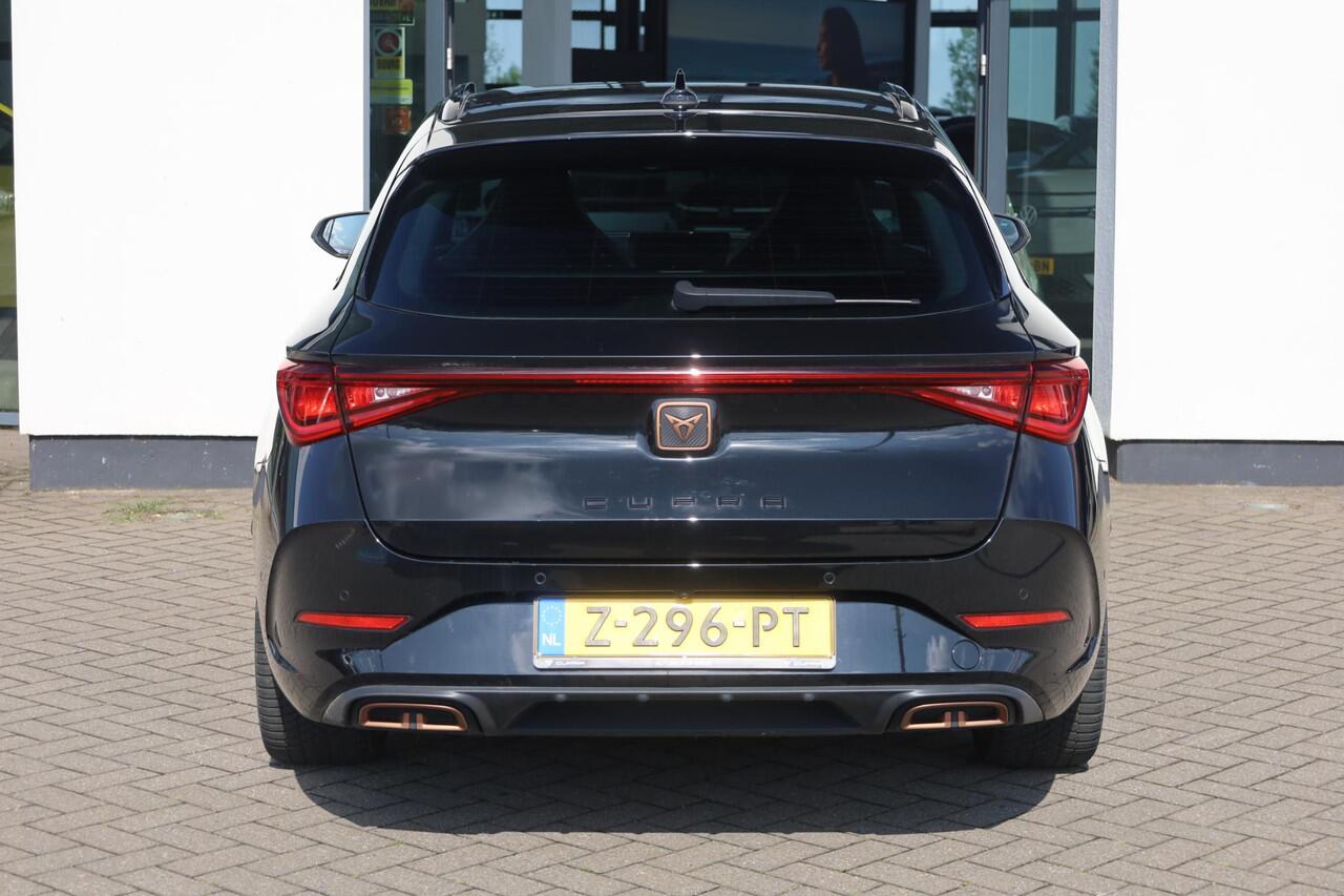Cupra Leon Sportstourer 1.4 e-Hybrid VZ Business PL ¤629 p/m* 245PK / 180kW, 19" LMV, achteruitrijcamera, park assist, klasse III alarm, draadloos laden, keyless advanced entry en go, 12 volt stekker kofferbak LED verlichting, vision plus driving profile Cupra virtual cockpit na