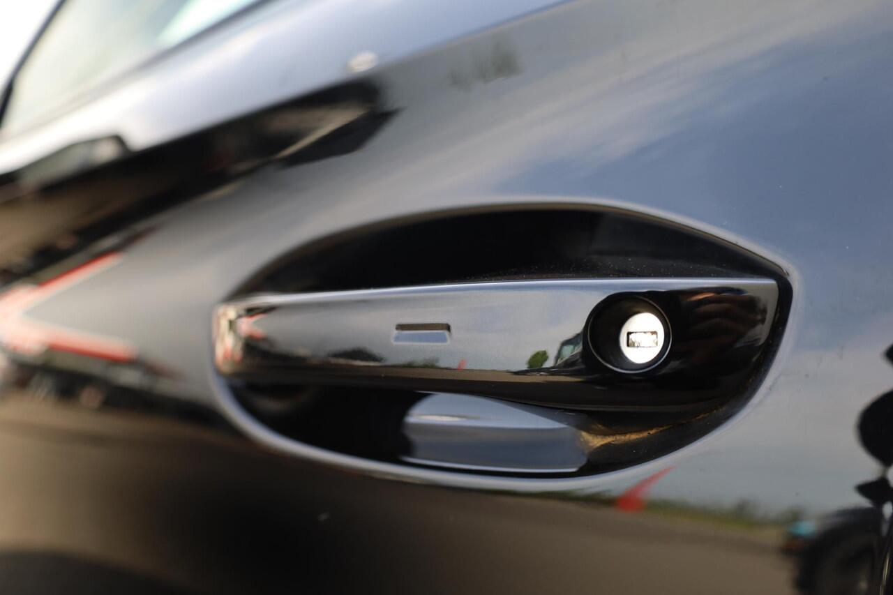 Cupra Leon Sportstourer 1.4 e-Hybrid VZ Business PL ¤629 p/m* 245PK / 180kW, 19" LMV, achteruitrijcamera, park assist, klasse III alarm, draadloos laden, keyless advanced entry en go, 12 volt stekker kofferbak LED verlichting, vision plus driving profile Cupra virtual cockpit na