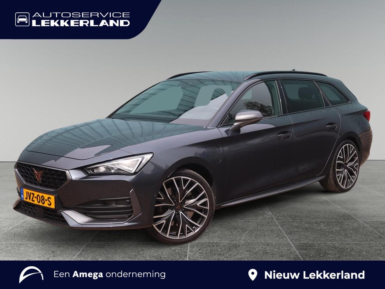 Cupra Leon Sportstourer VZ Adrenaline 1.4 e-Hybrid PHEV 245pk | NAVI | CUPRA KNOP | CAMERA | STOEL + STUUR VERW. | LED |
