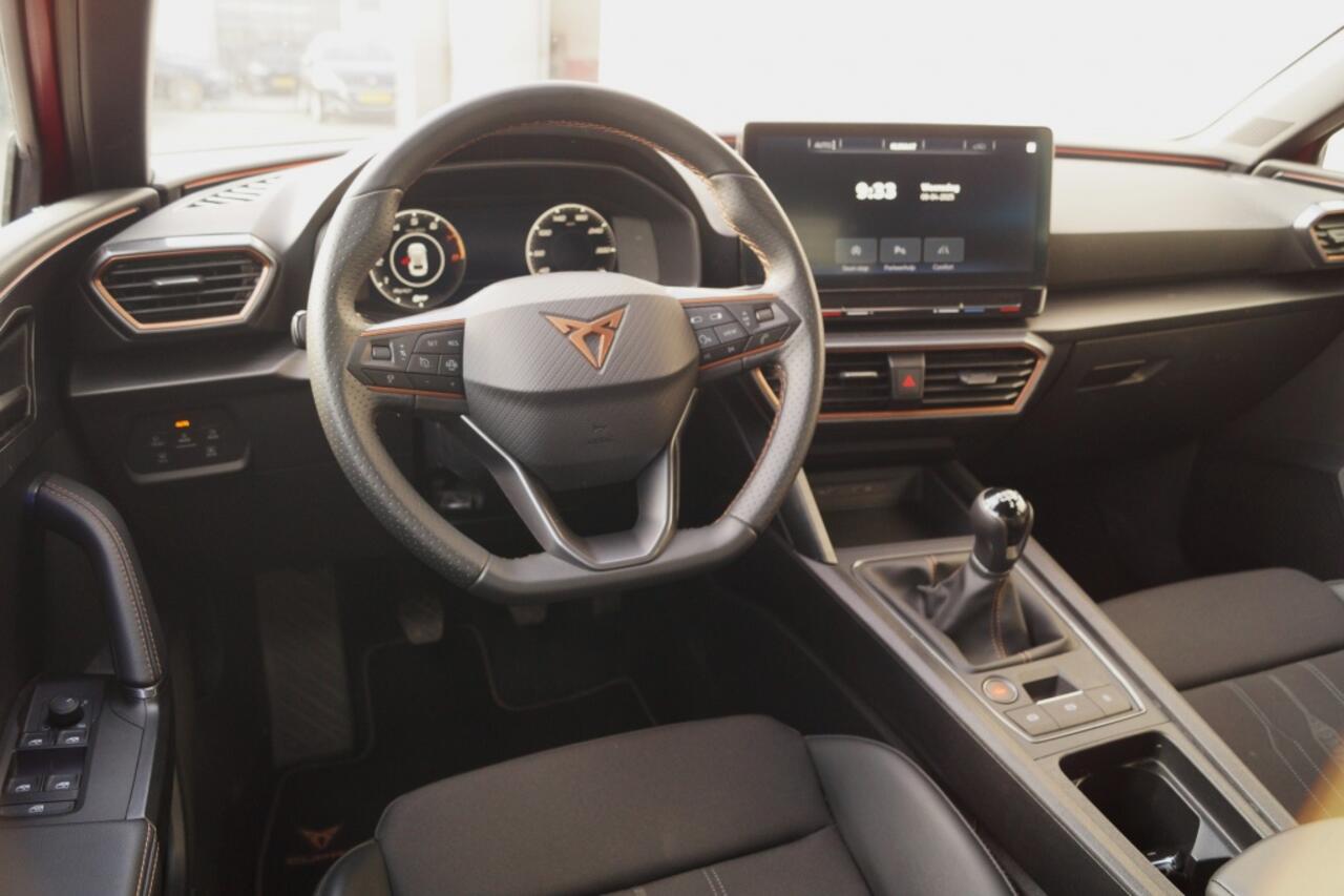 Cupra Leon Sportstourer ST 1.5 eTSI 150pk Business Edition -LED-DIGI-ECC-