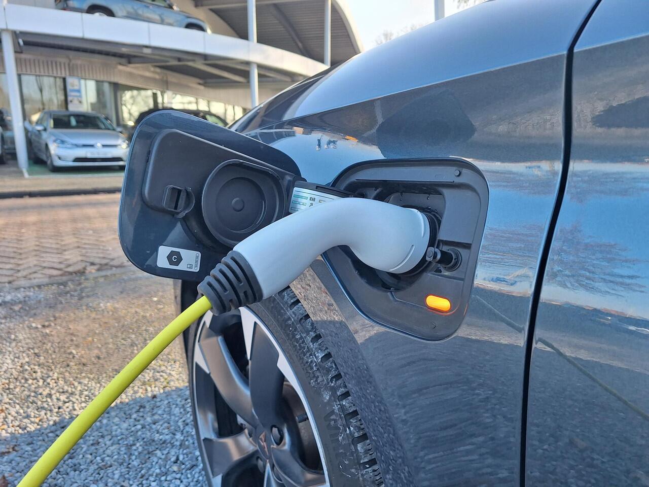 Cupra Leon Sportstourer 1.4 e-Hybrid DSG Business (Trekhaak,360 Camera)