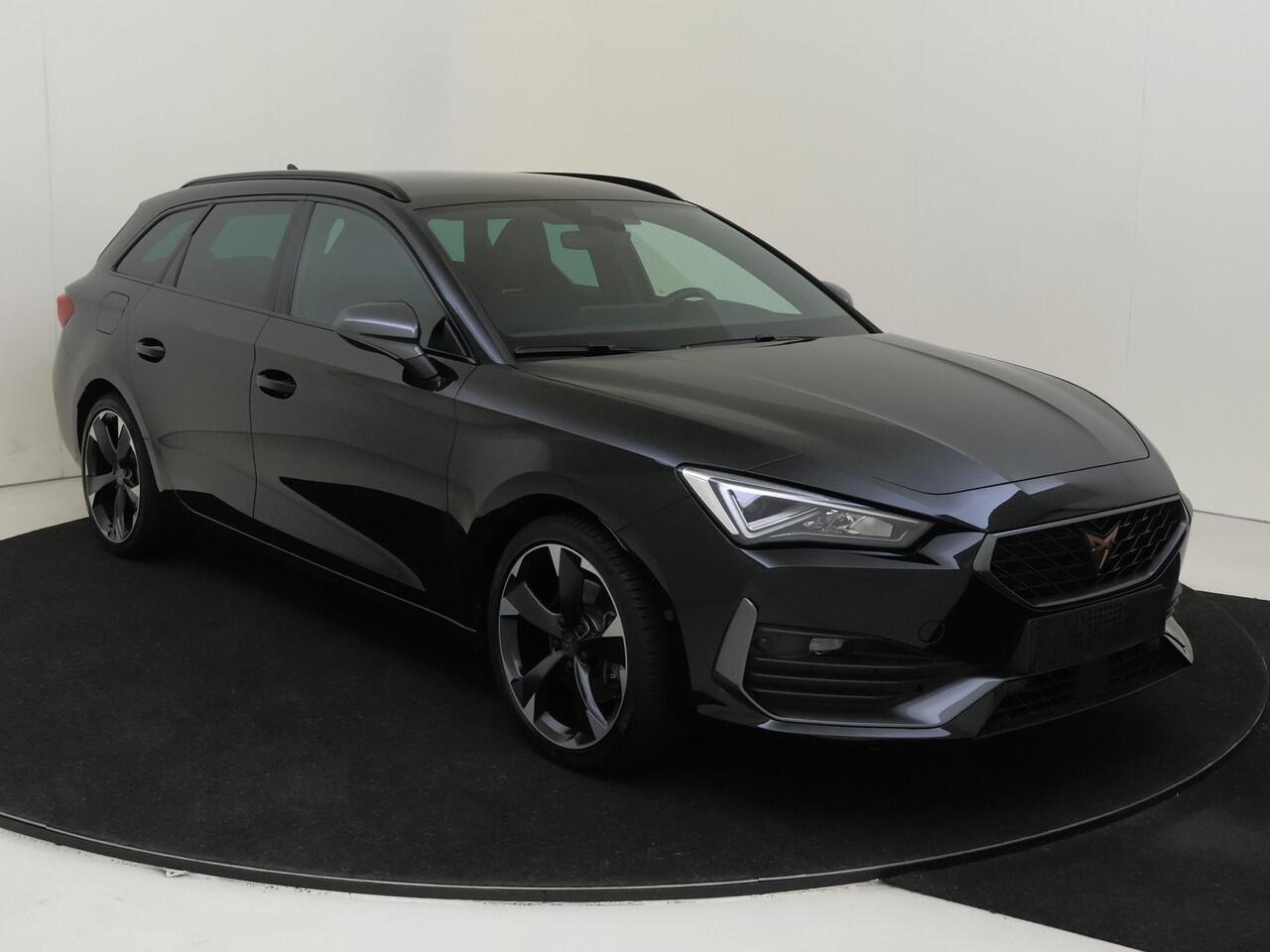 Cupra Leon Sportstourer 1.4 e-Hybrid VZ Business | Parkeerassistent | Keyless | Adaptieve demping | Stoel- en stuurwielverwarming | Navigatie | Dodehoek detectie | Adaptieve cruise control |