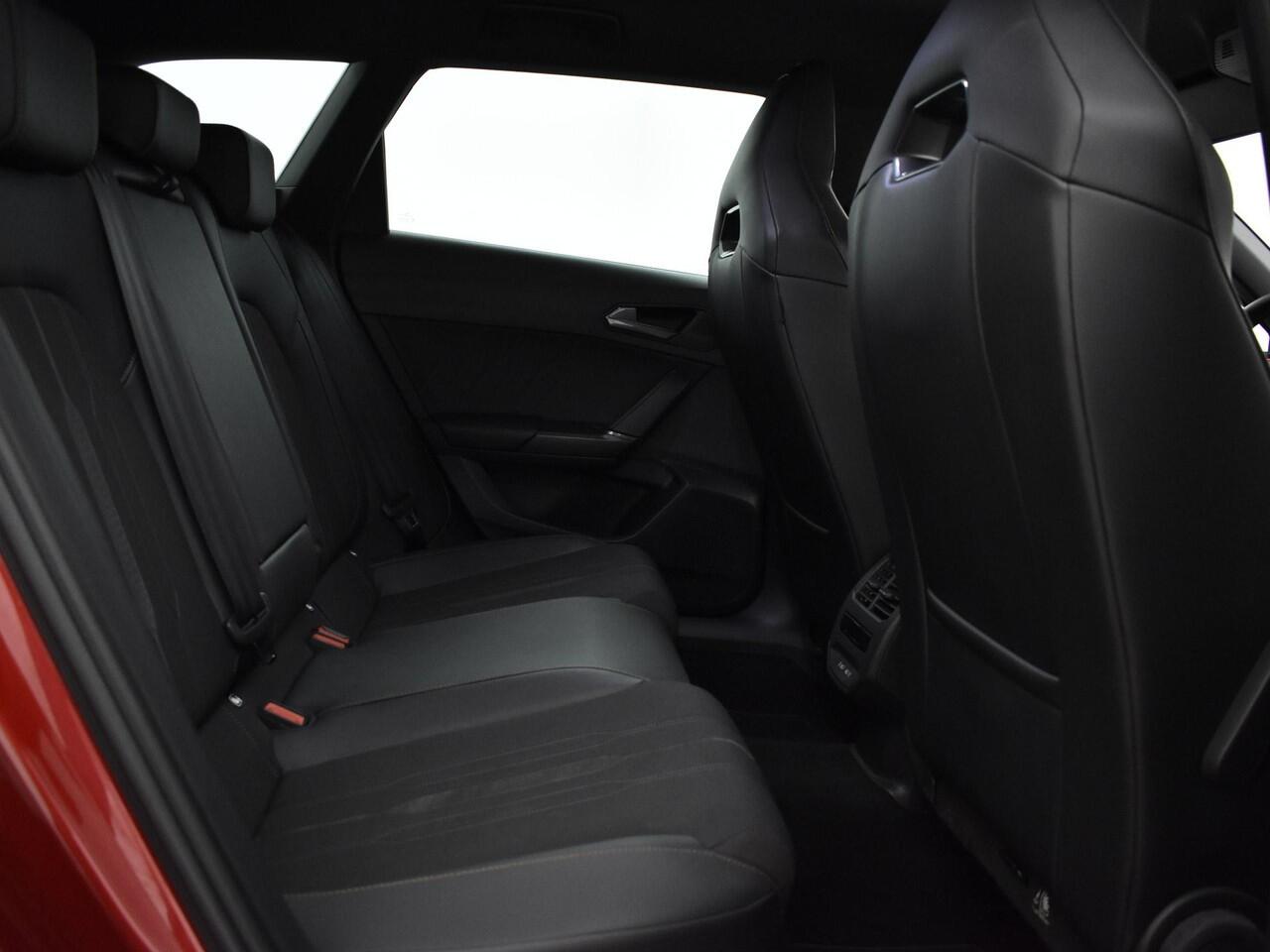 Cupra Leon Sportstourer 1.4 245pk DSG e-Hybrid VZ Performance · Camera · Keyless · Apple/Android Car Play · Elek. Trekhaak · Elek. Achterklep · Navi · 19'' Inch · garantie t/m 27-02-2027 of 90.000km