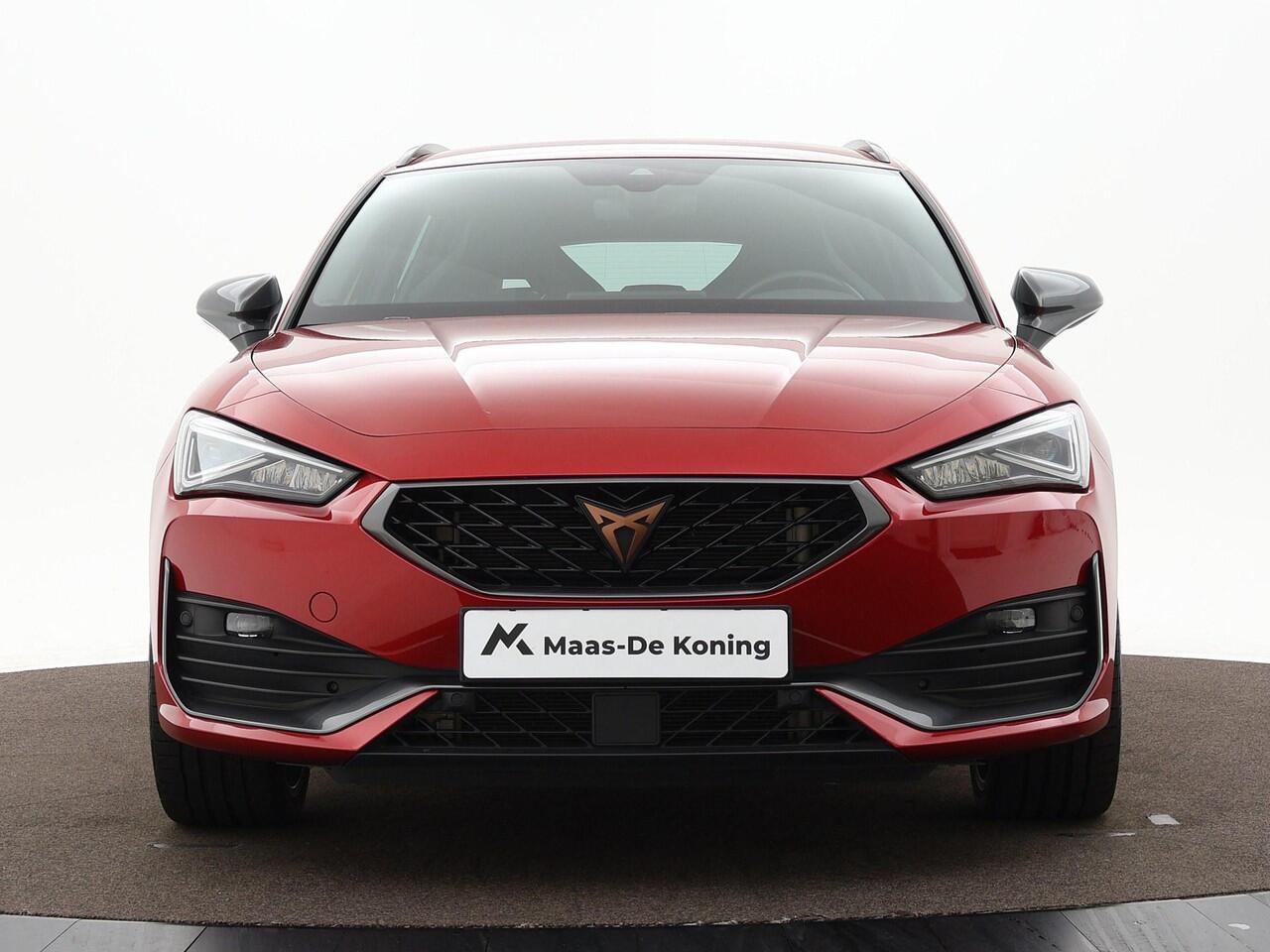 Cupra Leon Sportstourer 1.4 245pk DSG e-Hybrid VZ Performance · Camera · Keyless · Apple/Android Car Play · Elek. Trekhaak · Elek. Achterklep · Navi · 19'' Inch · garantie t/m 27-02-2027 of 90.000km