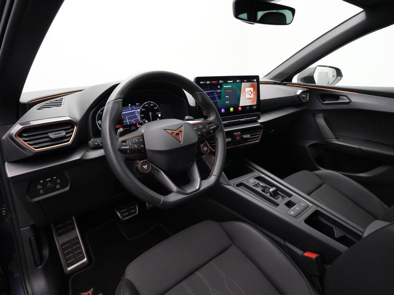 Cupra Leon Sportstourer 1.4 e-Hybrid 245 pk VZ Performance | Trekhaak | Adaptief onderstel | Stuur-/stoelverwarming | Achteruitrijcamera