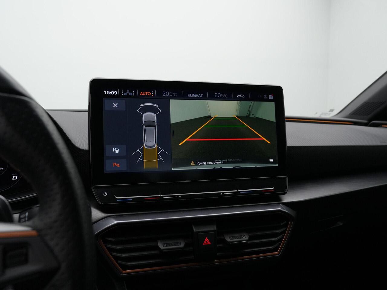 Cupra Leon Sportstourer 1.4 e-Hybrid 245 pk VZ Performance | Trekhaak | Adaptief onderstel | Stuur-/stoelverwarming | Achteruitrijcamera