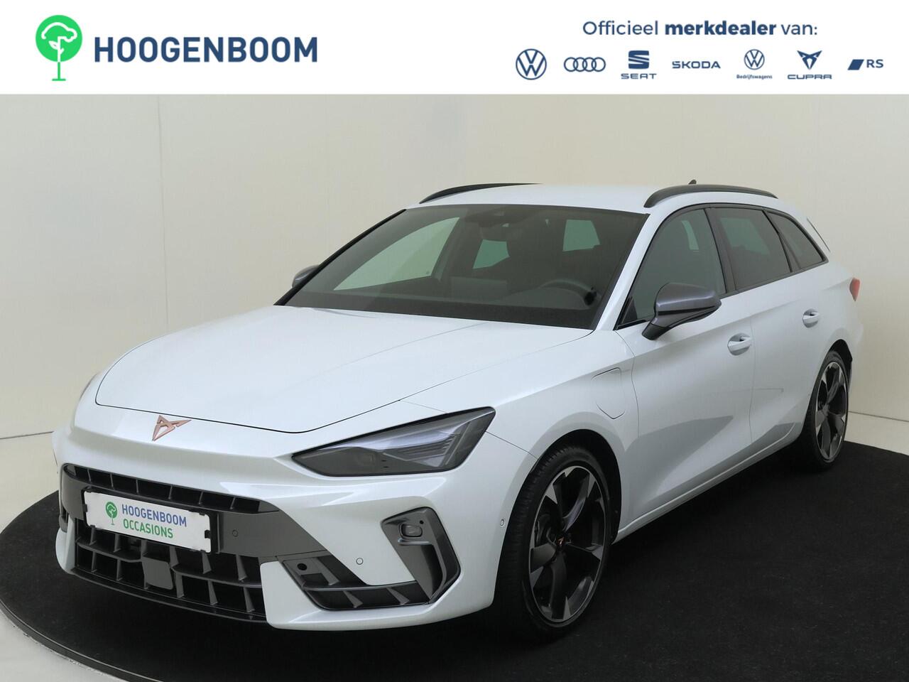 Cupra Leon Sportstourer 1.5 TSI e-Hybrid Business | Parkeerasisstent | Dodehoek detectie | Keyless | Stoel- en stuurwielverwarming | 3-zone airco | Achteruitrijcamera | Navigatie |