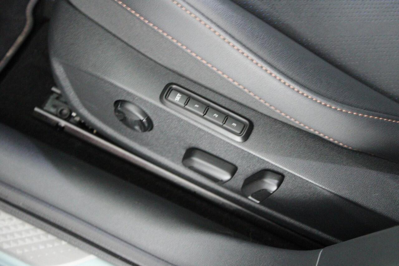 Cupra Leon Sportstourer 1.5 TSI 272pk e-Hybrid VZ Performance Sennheiser Camera Memory Keyless Virtual Cockpit Navigatie Panoramadak