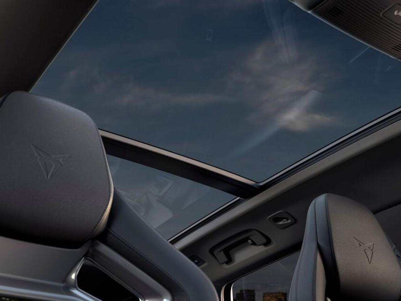 Cupra Leon Sportstourer 1.5 TSI e-Hybrid Business 204pk / Garbi Copper velgen / Panoramisch schuifdak / Navigatie