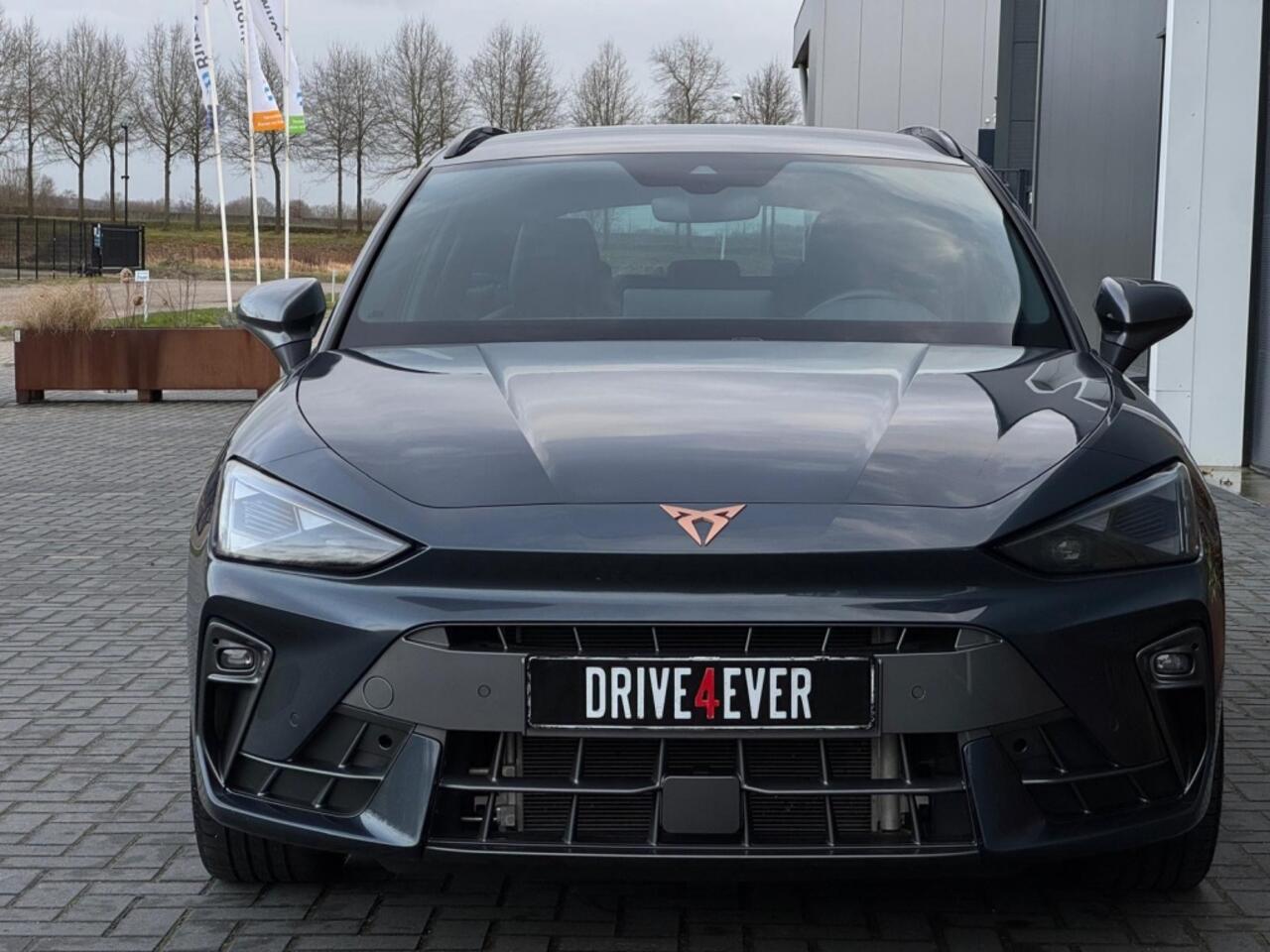 Cupra Leon Sportstourer 1.5 e-TSI 2025 GARANTIE NAVI CLIMATE APPLE CARPLAY LEDER