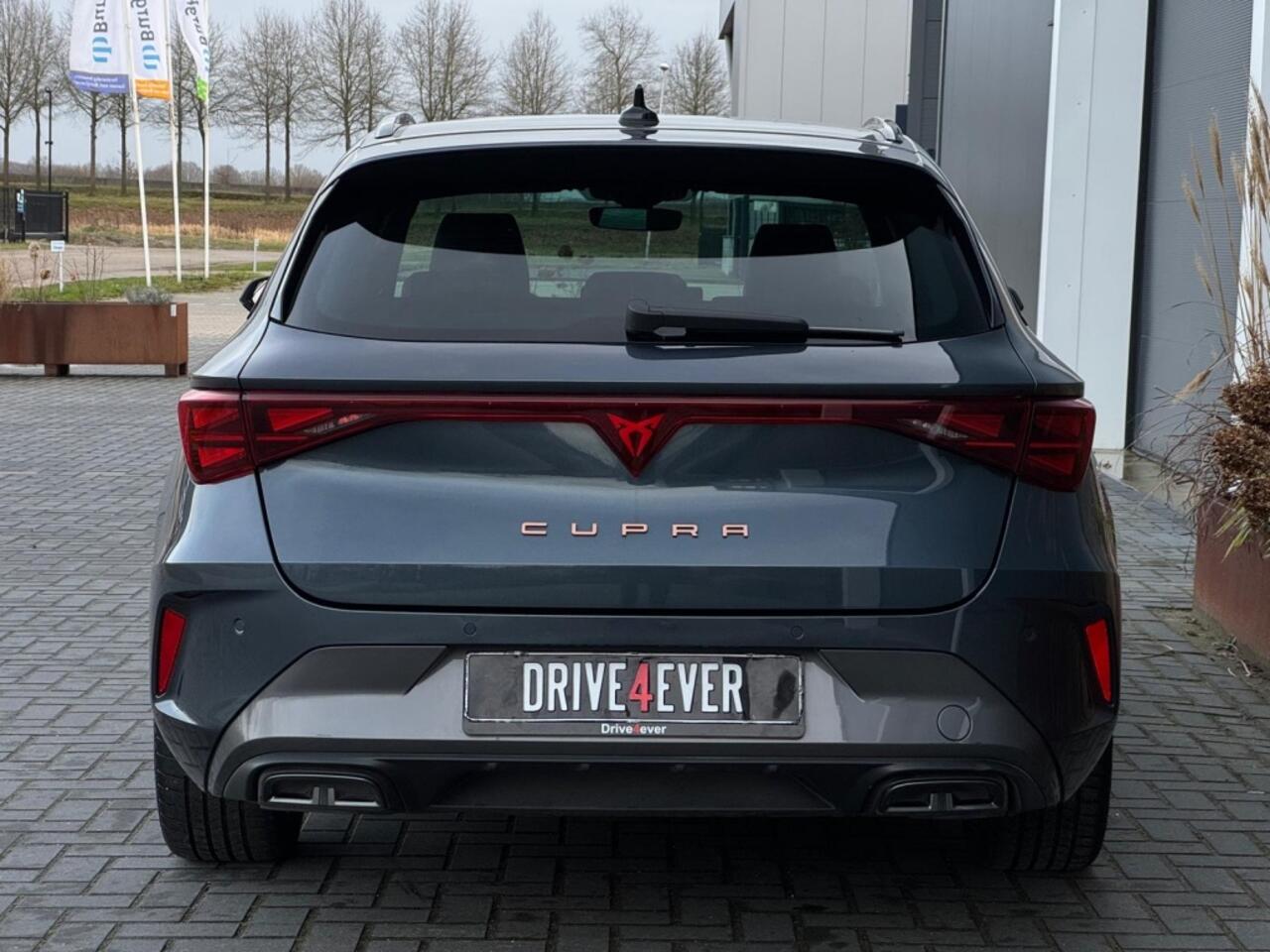 Cupra Leon Sportstourer 1.5 e-TSI 2025 GARANTIE NAVI CLIMATE APPLE CARPLAY LEDER