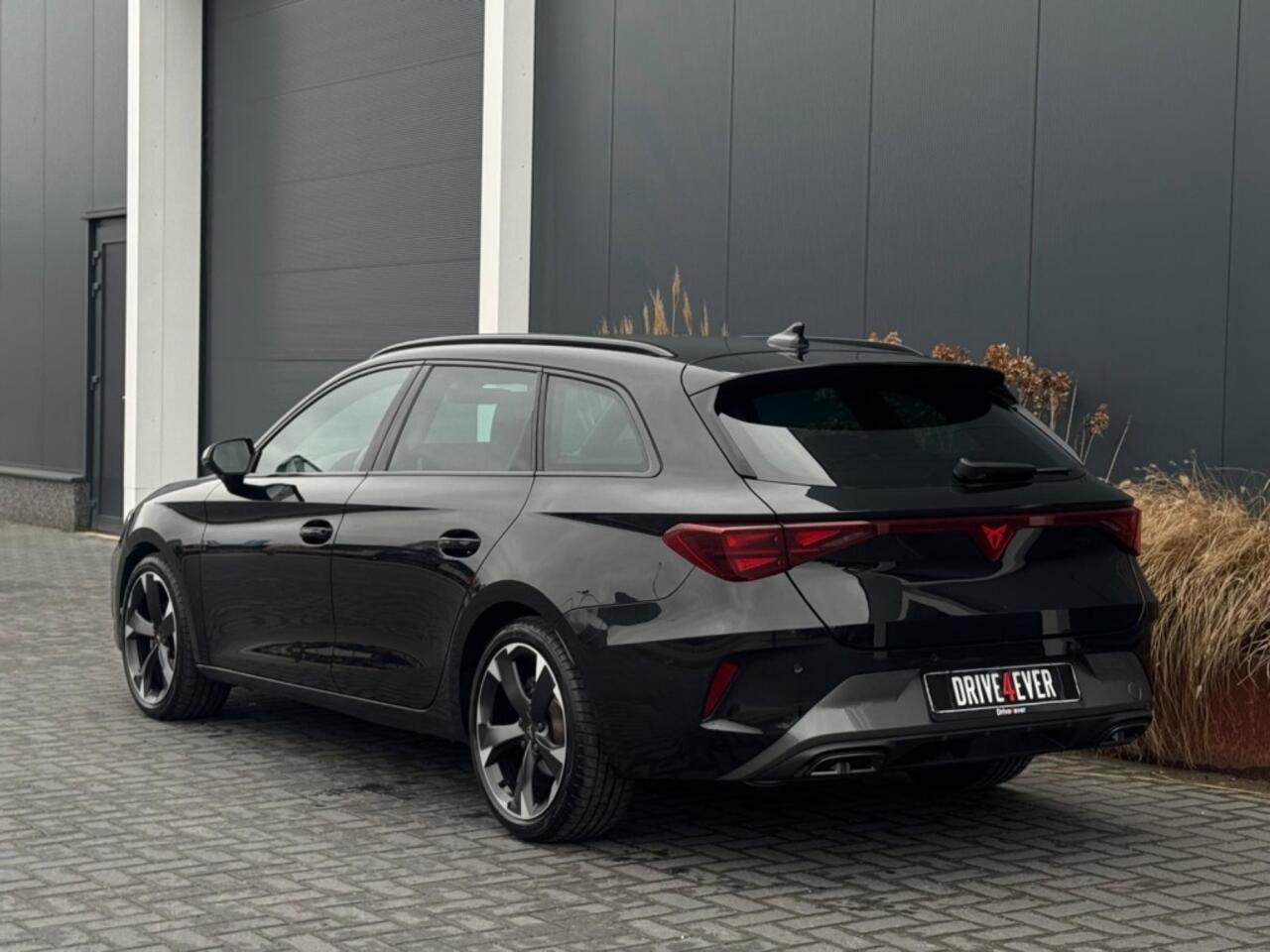 Cupra Leon Sportstourer 1.5 e-TSI 2025 GARANTIE NAVI CLIMATE APPLE CARPLAY LEDER