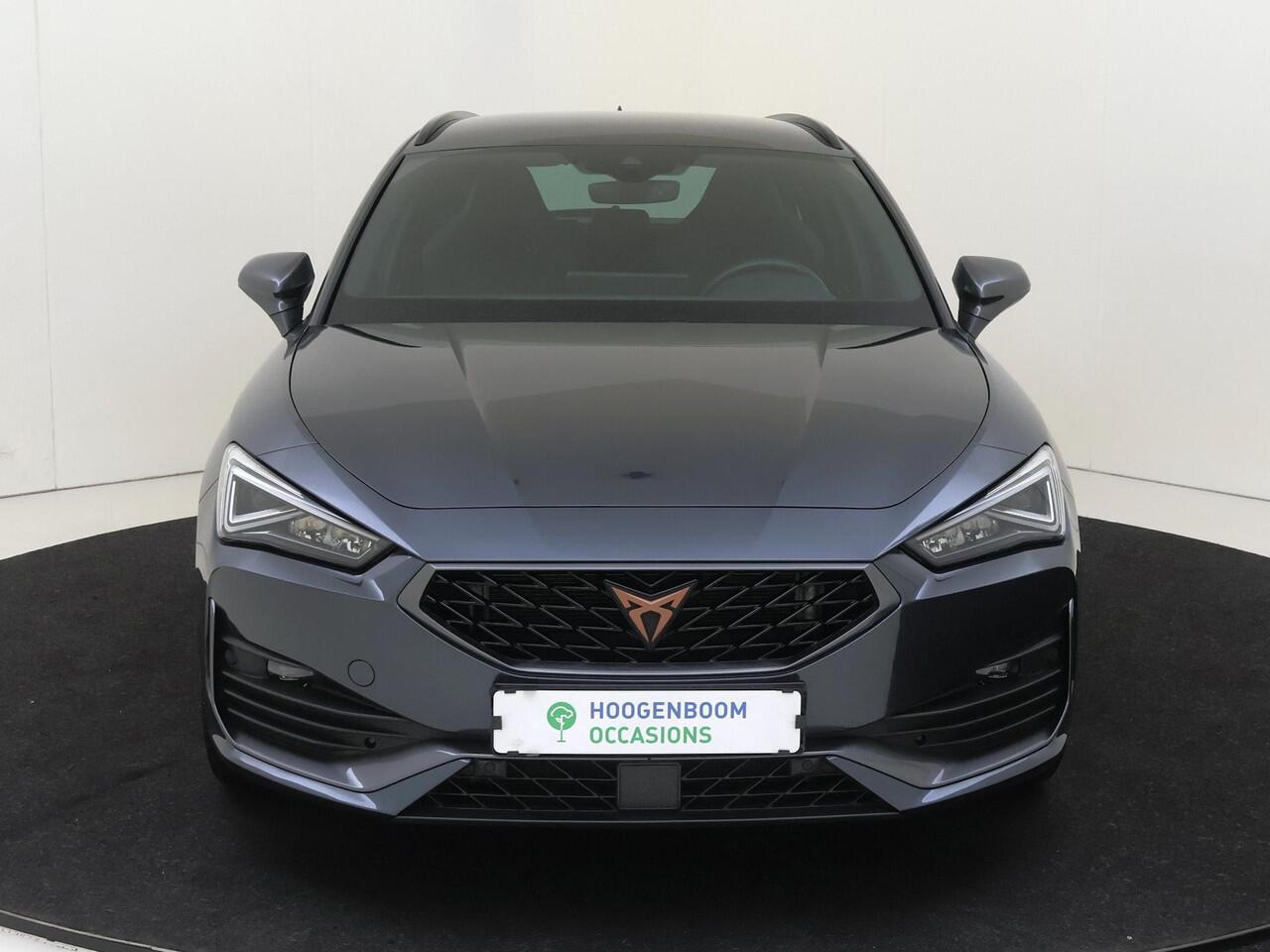 Cupra Leon Sportstourer 1.4 e-Hybrid Business | SoH 100% | Adaptieve demping | Stoel- en stuurwielverwarming | Achteruitrijcamera | Parkeerassistent | Keyless | 3-zone airco | Navigatie |