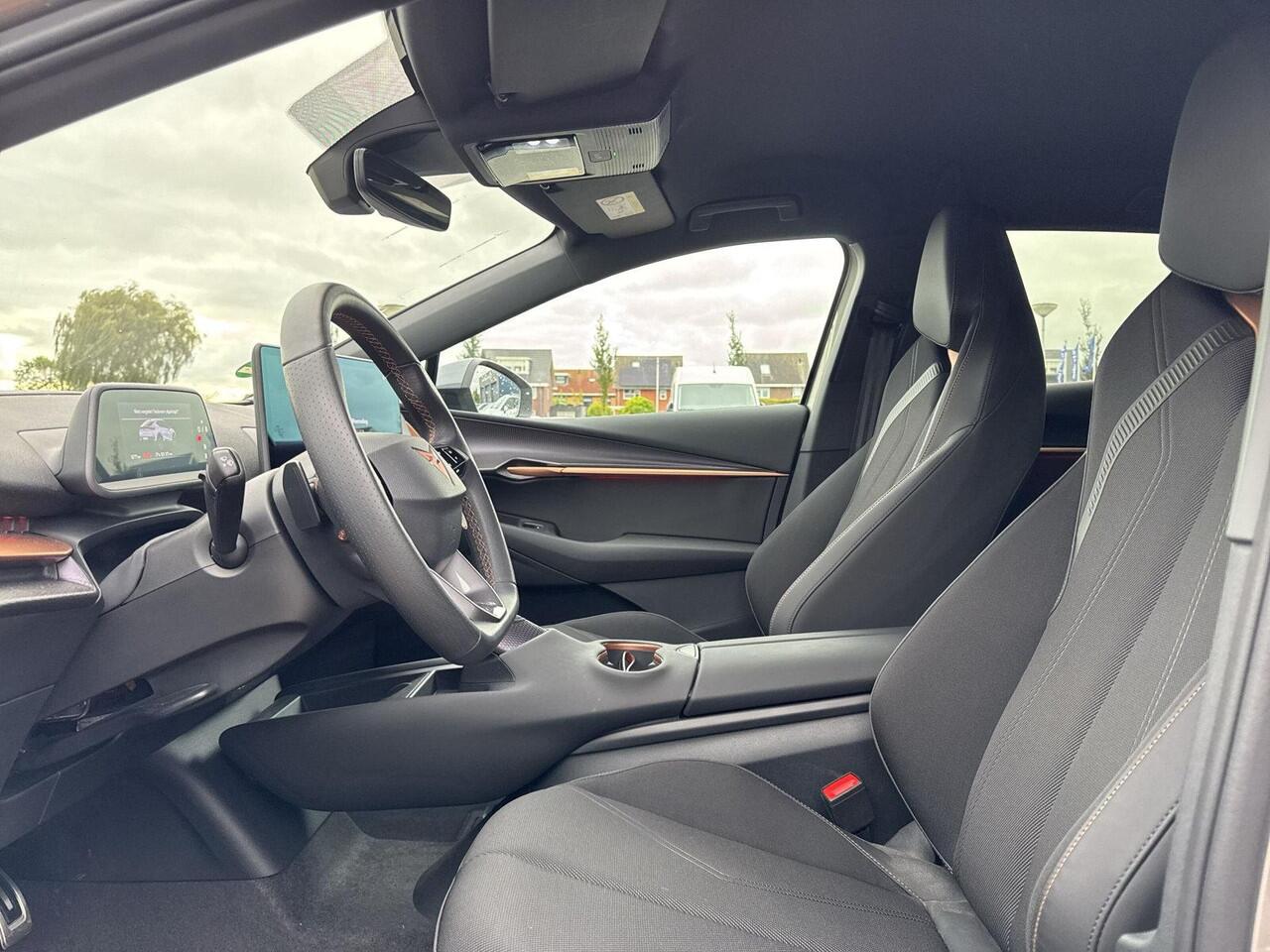 Cupra Tavascan Essential 82 kWh | Warmtepomp | Full Led | 19 inch |