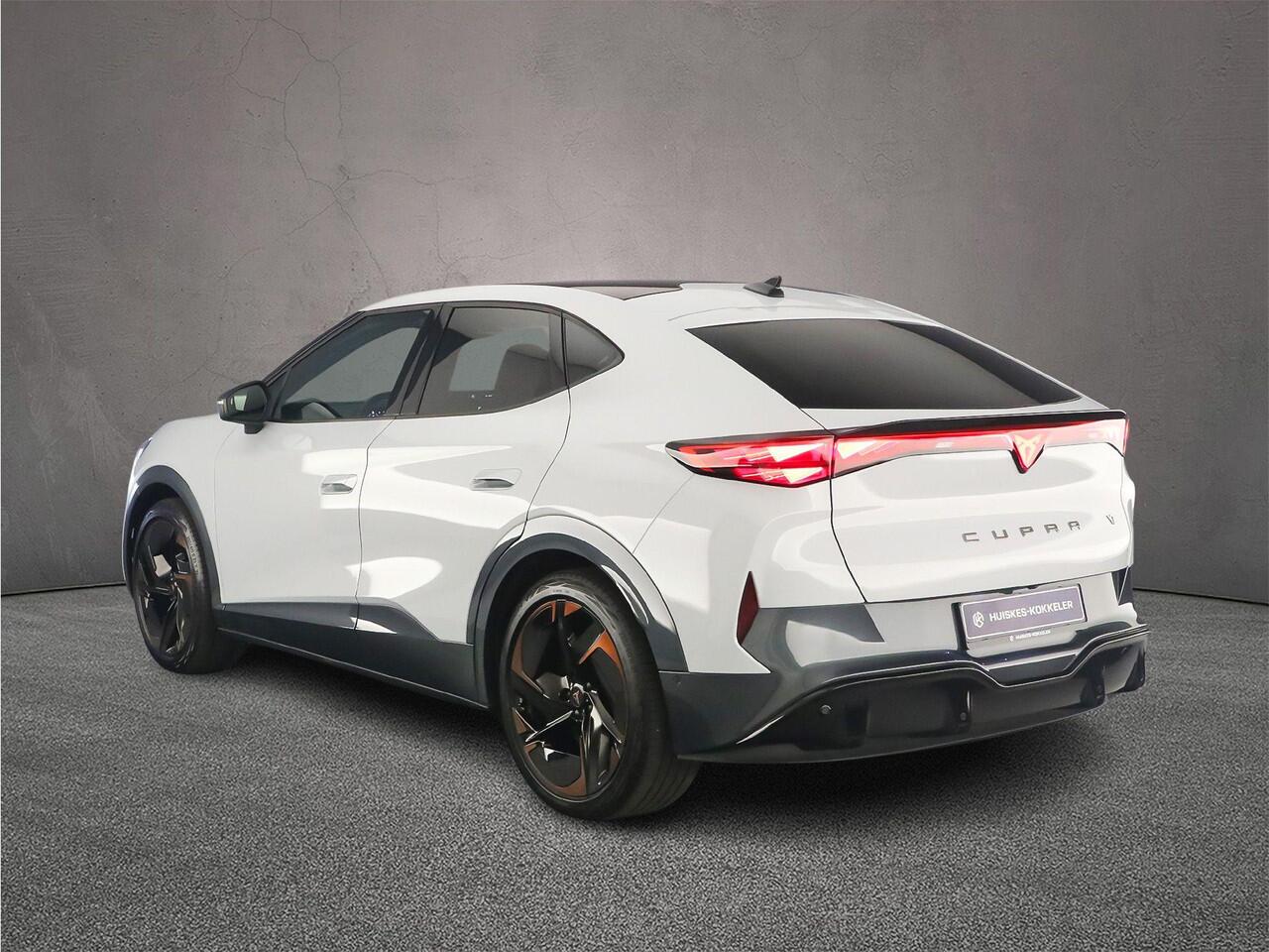 Cupra Tavascan VZ Adrenaline 340pk Automaat Warmtepomp, Panoramadak, Sennheiser, Adaptive cruise control, 360 camera, Elektrische achterklep, Achteruitrijcamera