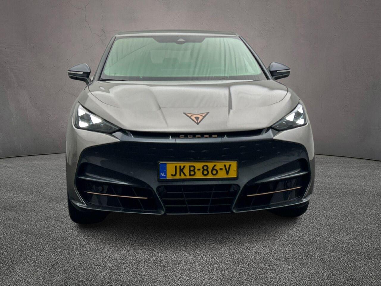 Cupra Tavascan Adrenaline 286pk Automaat Panoramadak, Adaptive cruise control, 360 camera, Achteruitrijcamera, LED matrix koplampen, Elektrische achterklep, Stuurwiel verwarmd