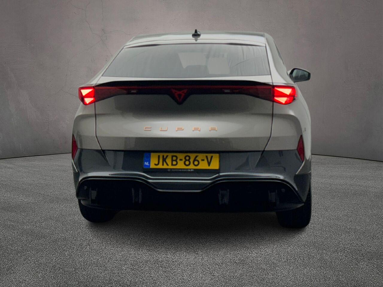 Cupra Tavascan Adrenaline 286pk Automaat Panoramadak, Adaptive cruise control, 360 camera, Achteruitrijcamera, LED matrix koplampen, Elektrische achterklep, Stuurwiel verwarmd