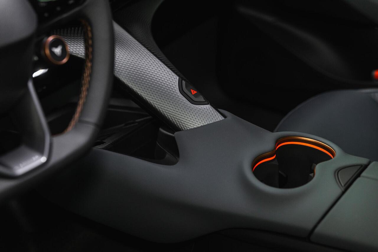 Cupra Tavascan VZ Extreme 82 kWh | 360 camera | Head-up display | Matrix LED | Sennheiser sound | Sabelt CUP stoelen | Leder | Stoelverwarming en ventilatie | Travel Assist