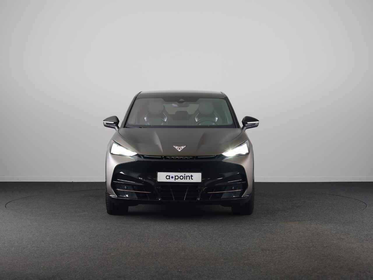 Cupra Tavascan VZ Extreme 82 kWh 340PK 4x4 | Matte lak | Sennheiser | Panoramadak | 21 inch | Head-Up Display | Lederen bekleding met stoelverwarming & ventilatie | Bucket Seats |