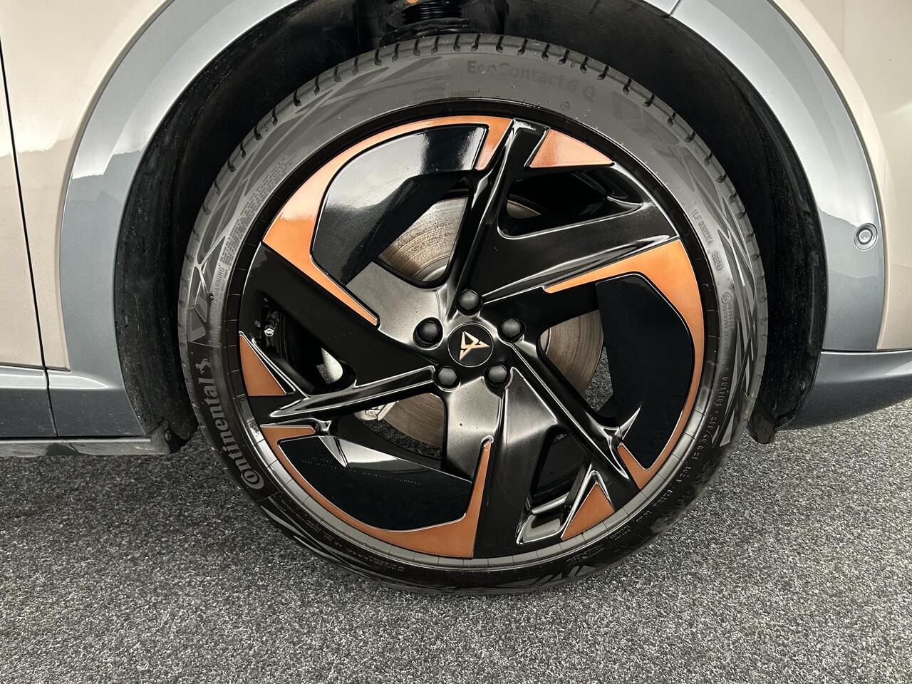 Cupra Tavascan 340pk VZ Adrenaline 82 kWh Trekhaak Warmtepomp Panoramadak Head-Up Sennheiser Memory 360Camera Keyless Virtual Cockpit Navigatie