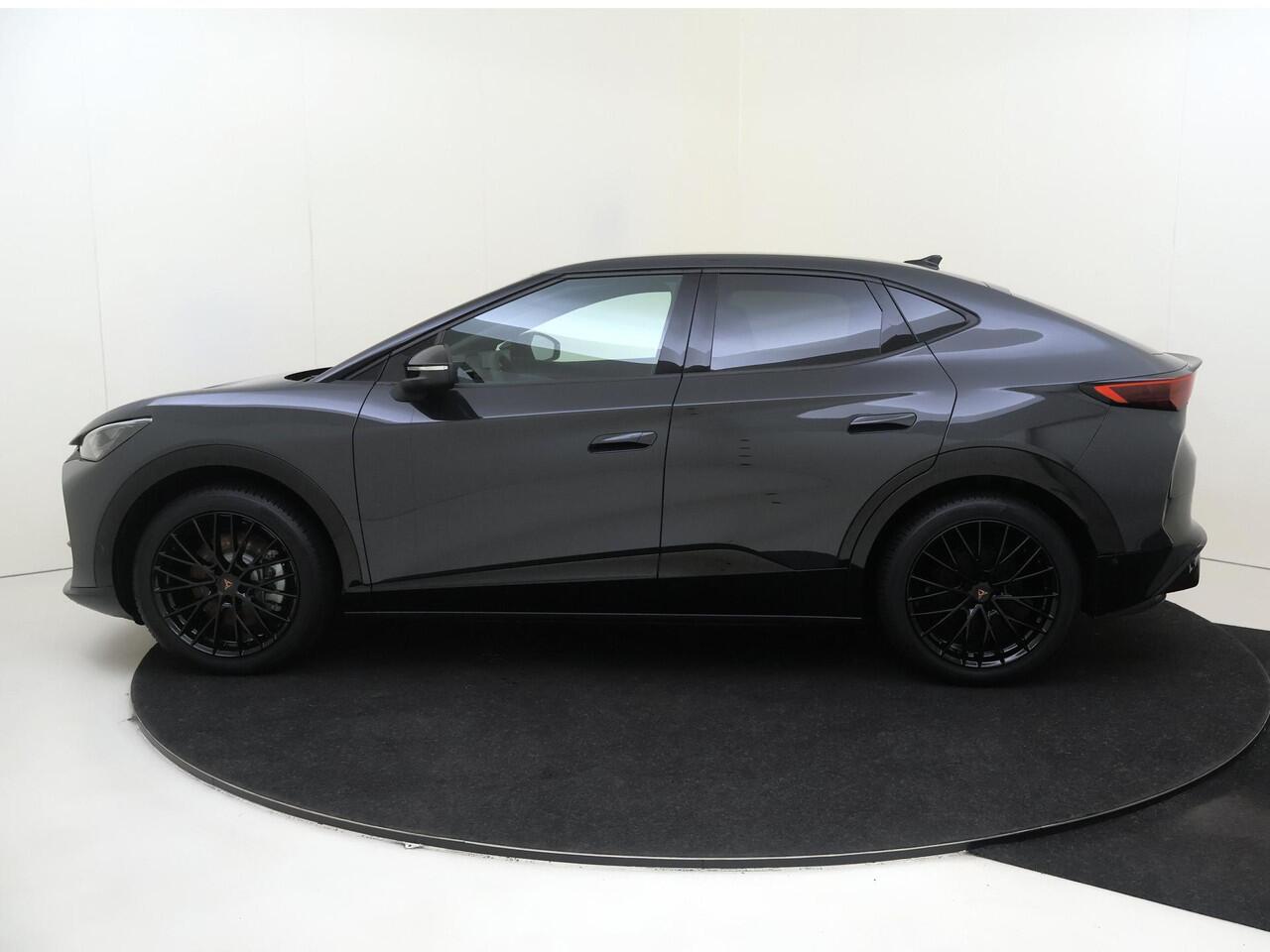 Cupra Tavascan Business 82 kWh | Achteruitrijcamera | Navigatie | Adapt. Cruise Control | Dodehoek sensor | Stoelverwarming | Carplay