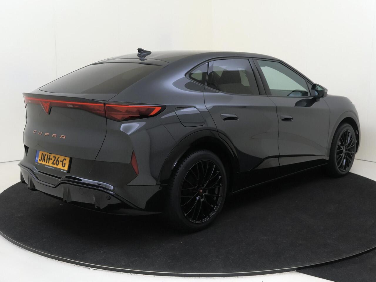 Cupra Tavascan Business 82 kWh | Achteruitrijcamera | Navigatie | Adapt. Cruise Control | Dodehoek sensor | Stoelverwarming | Carplay